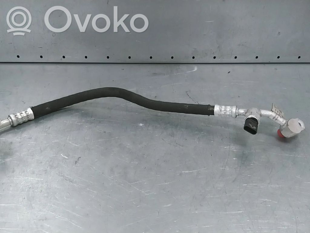 Ilmastointilaitteen putki (A/C)   80A816721CC,80A816721CA