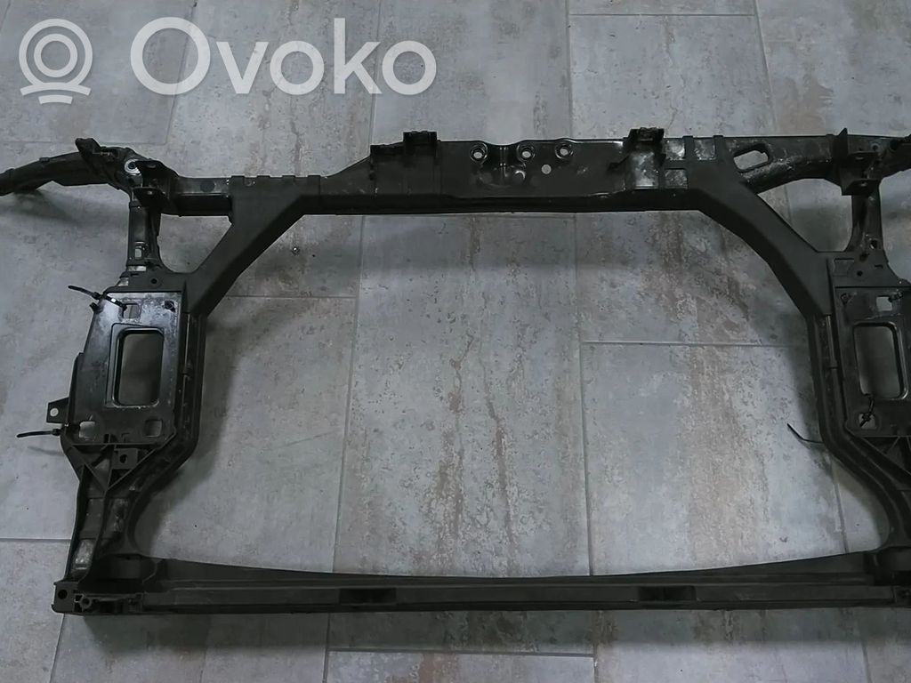 Audi A4 S4 B8 8K Pas przedni 
