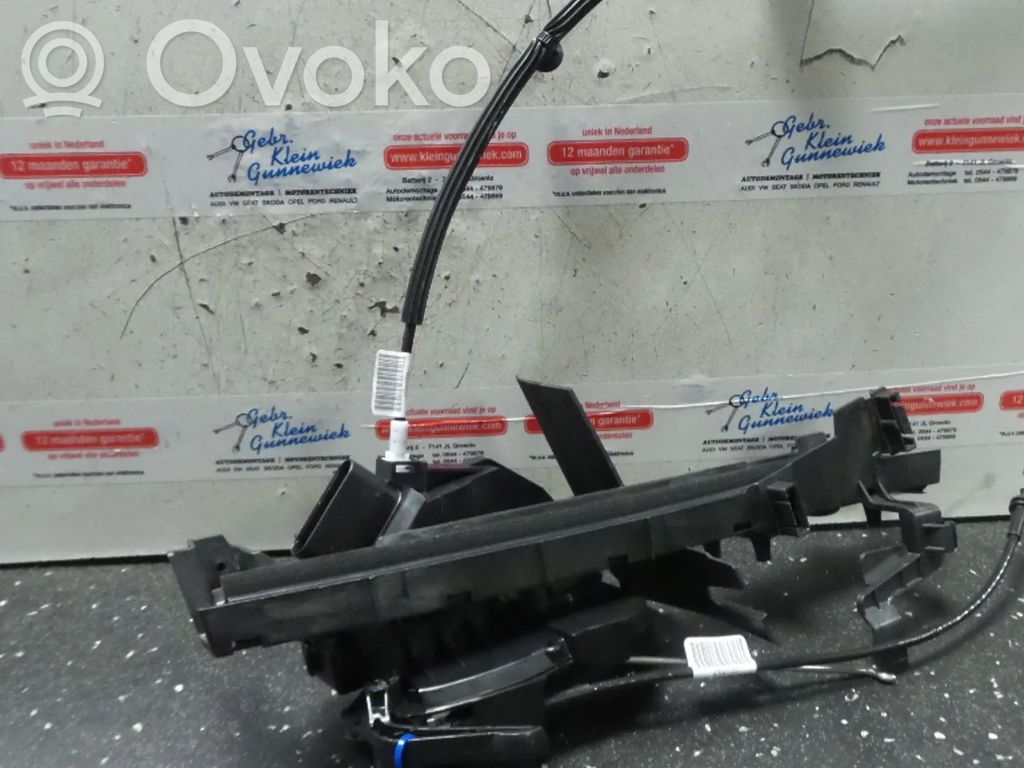 Ford Transit -  Tourneo Connect Etuoven lukko 