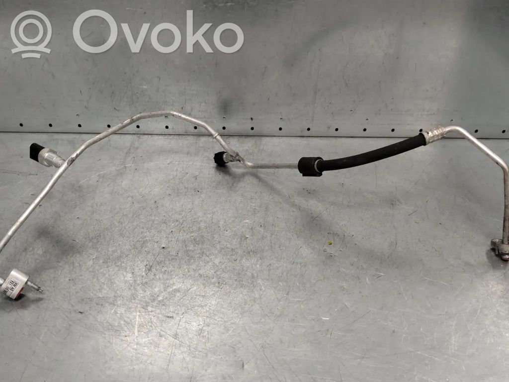 Volkswagen Golf VII Tubo flessibile aria condizionata (A/C) 