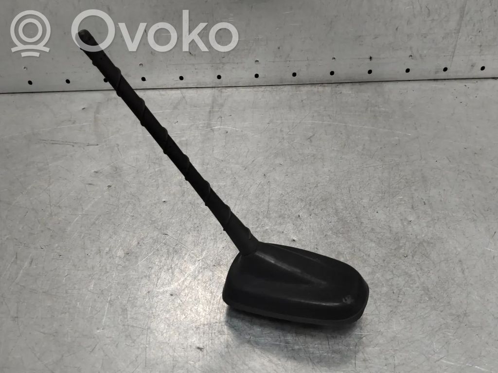 Volkswagen Polo VI Antenă radio 