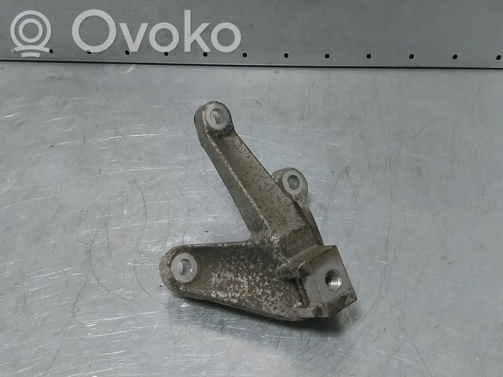 Ford Focus Soporte de la caja de cambios 