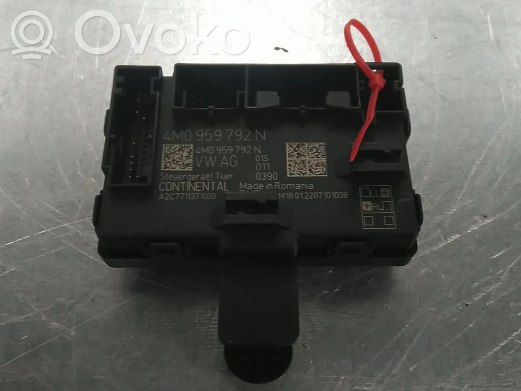 Oven ohjainlaite/moduuli   4M0959792N