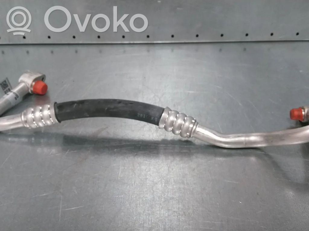 Audi e-tron Ilmastointilaitteen putki (A/C) 