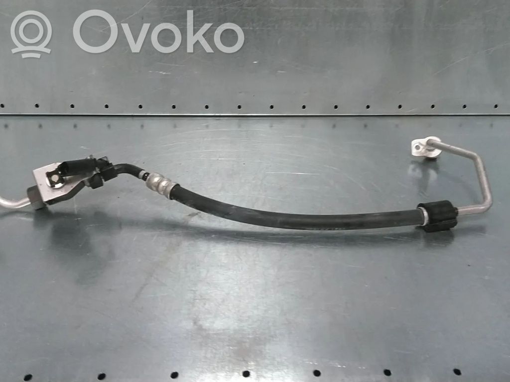 Ilmastointilaitteen putki (A/C)   4KL816720J,4KL816720G