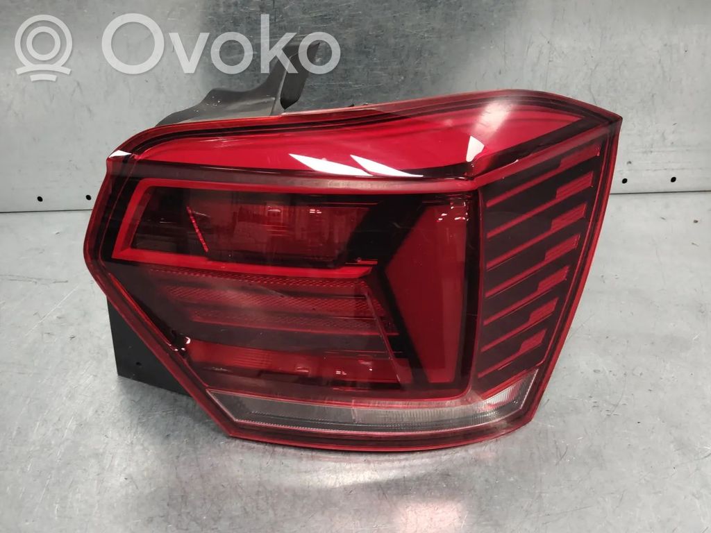 Volkswagen Polo VI Lampa tylna 