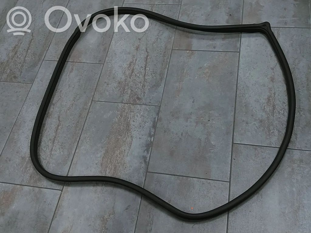 KIA Rio Etuoven kumitiiviste