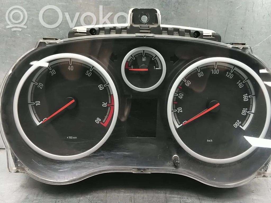 Opel Corsa D Licznik / Prędkościomierz 
