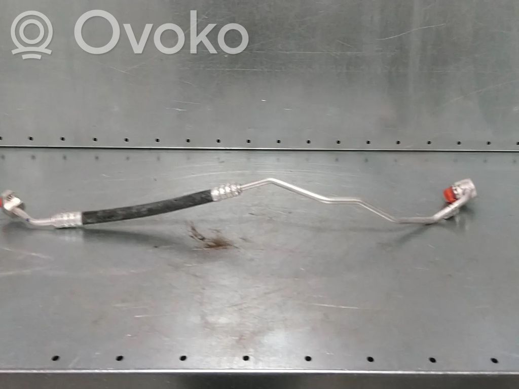 Audi e-tron Ilmastointilaitteen putki (A/C) 