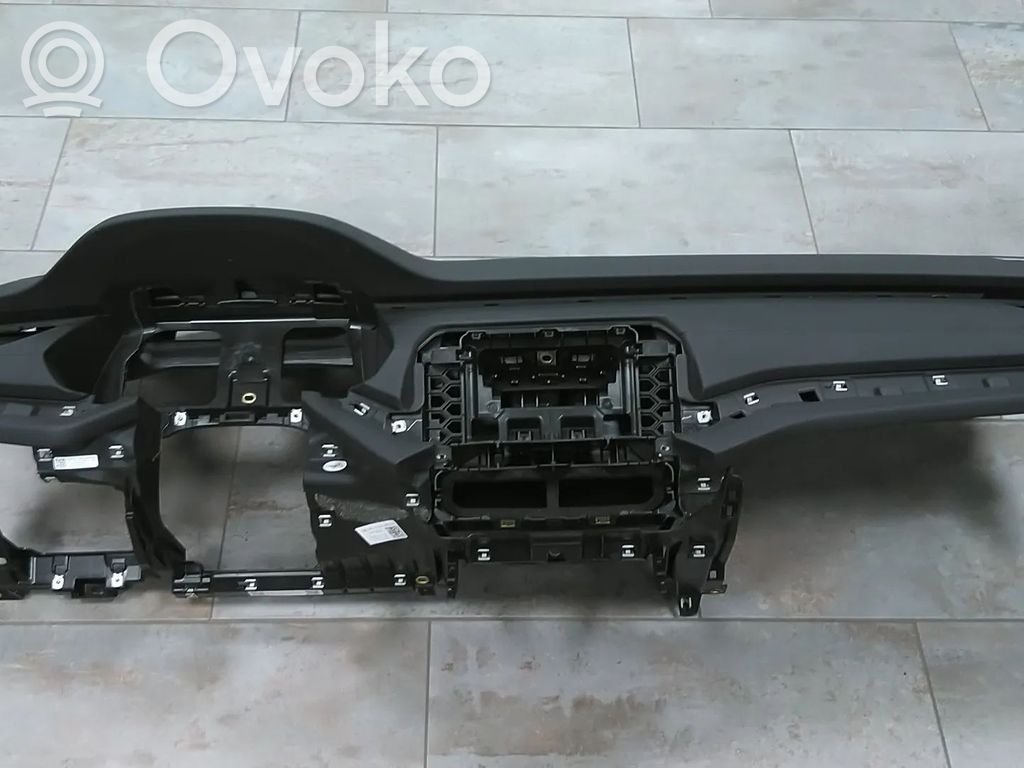 Skoda Octavia Mk4 Panel de instrumentos 
