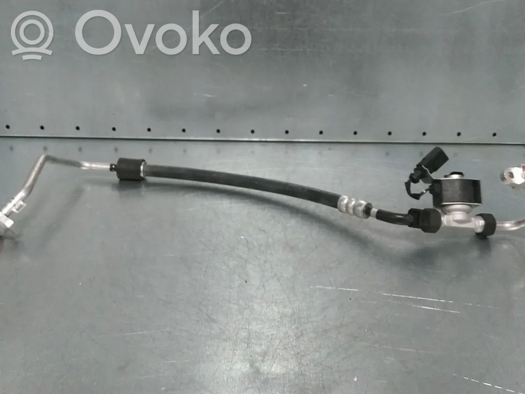 Ilmastointilaitteen putki (A/C)   4KL816720J,4KE260696,4KL816720G