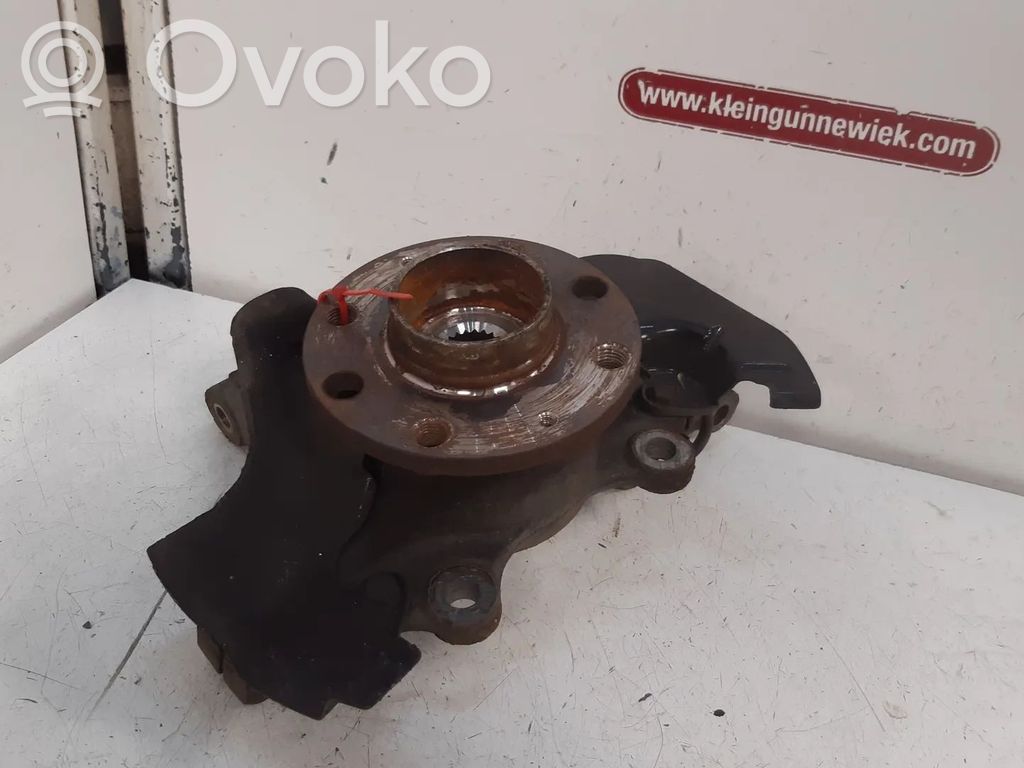 Opel Adam Zwrotnica koła przedniego 