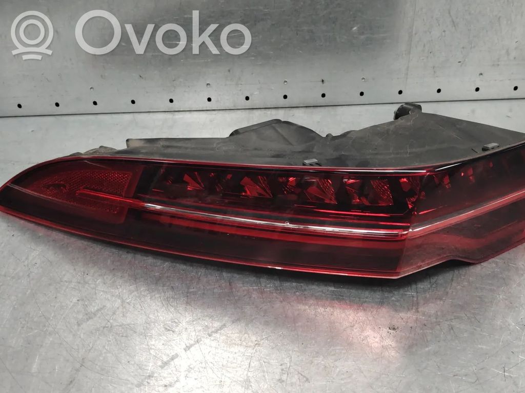 Jaguar I-Pace Rear/tail lights 