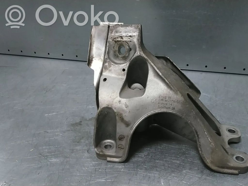 BMW X5 E70 Engine mount bracket 