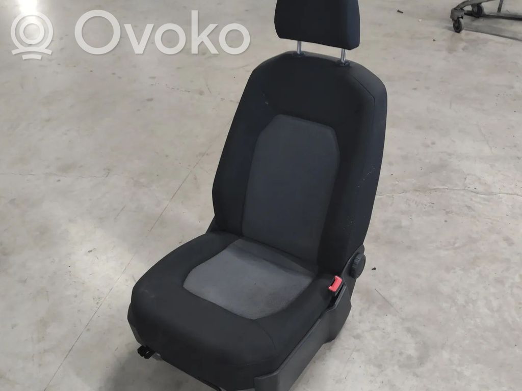 Etumatkustajan istuin