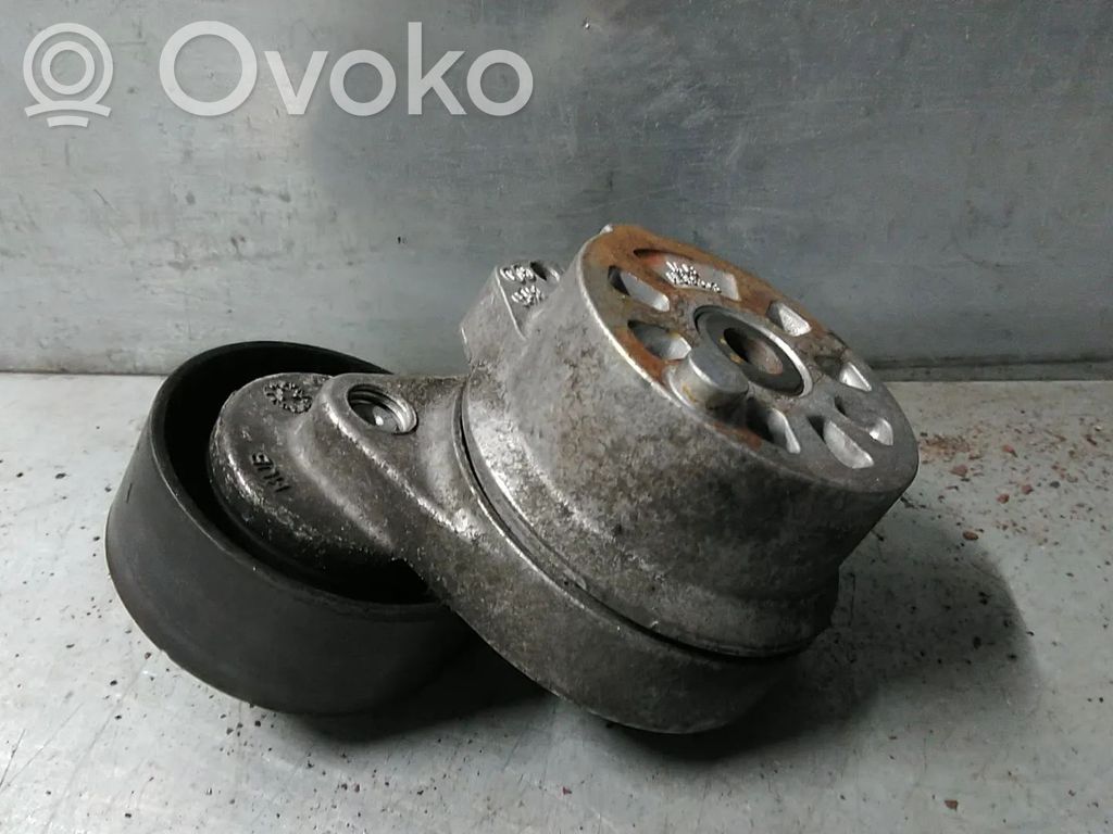 Opel Corsa C Kita variklio skyriaus detalė 