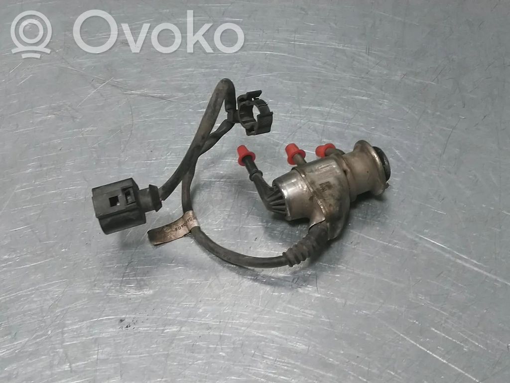 Inyector de AdBlue   0444025079,0444025166,2N0131113B,2N0131113C,2N0131113H,DAUB