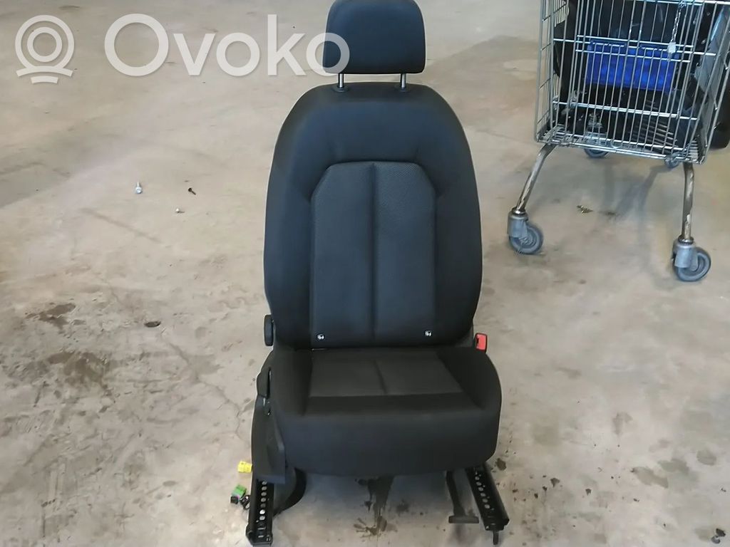 Etumatkustajan istuin