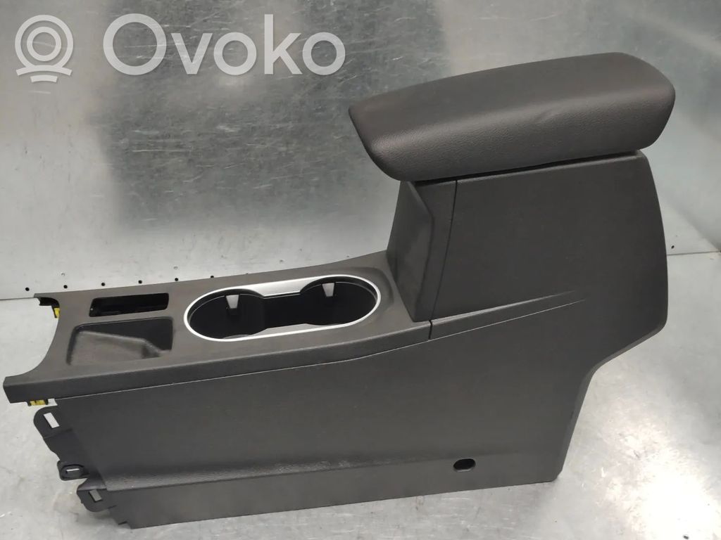 Renault Captur II Center console 