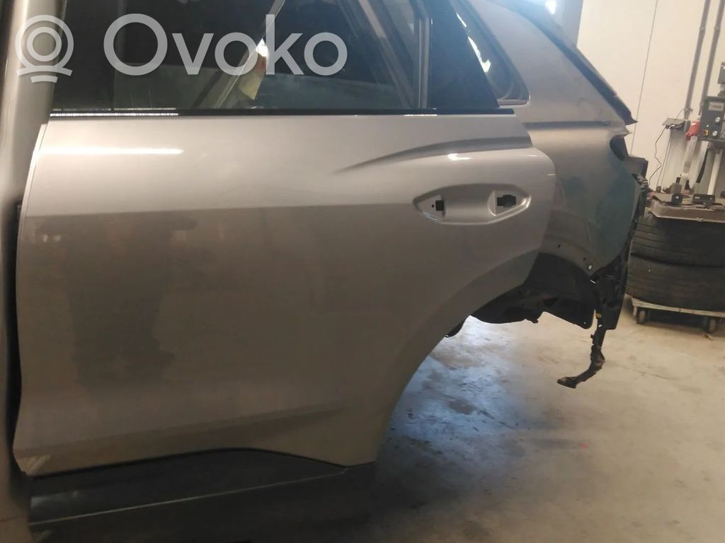 Audi Q4 Sportback e-tron Galinės durys 