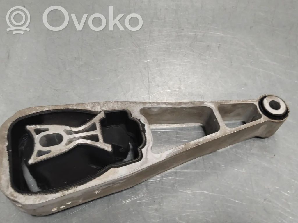 Land Rover Range Rover Evoque L551 Engine mount bracket 
