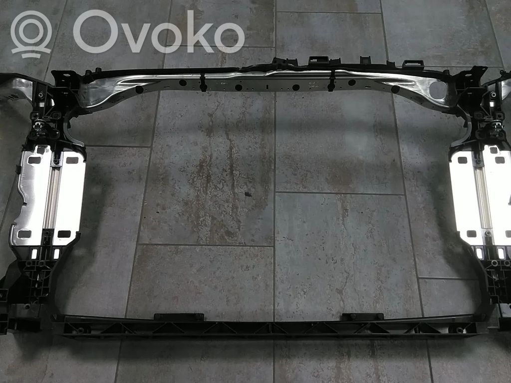 Audi A5 Radiatoru panelis 