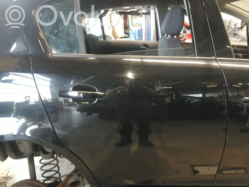 Opel Corsa D Galinės durys 