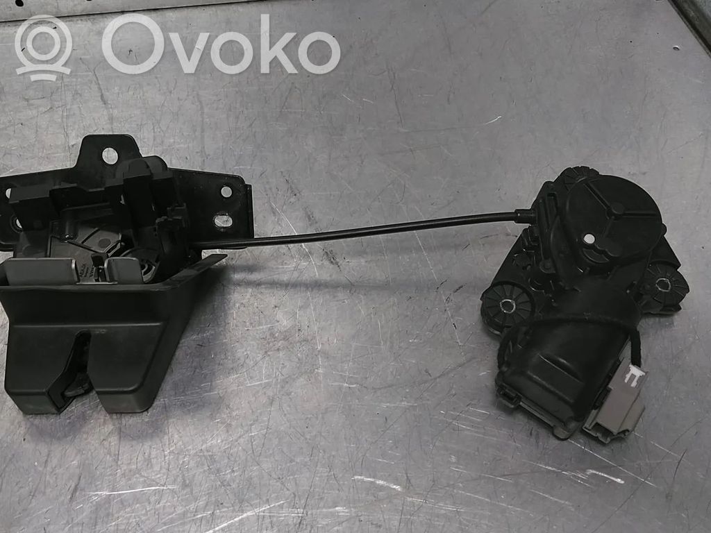 Volvo XC40 Încuietoare portbagaj 
