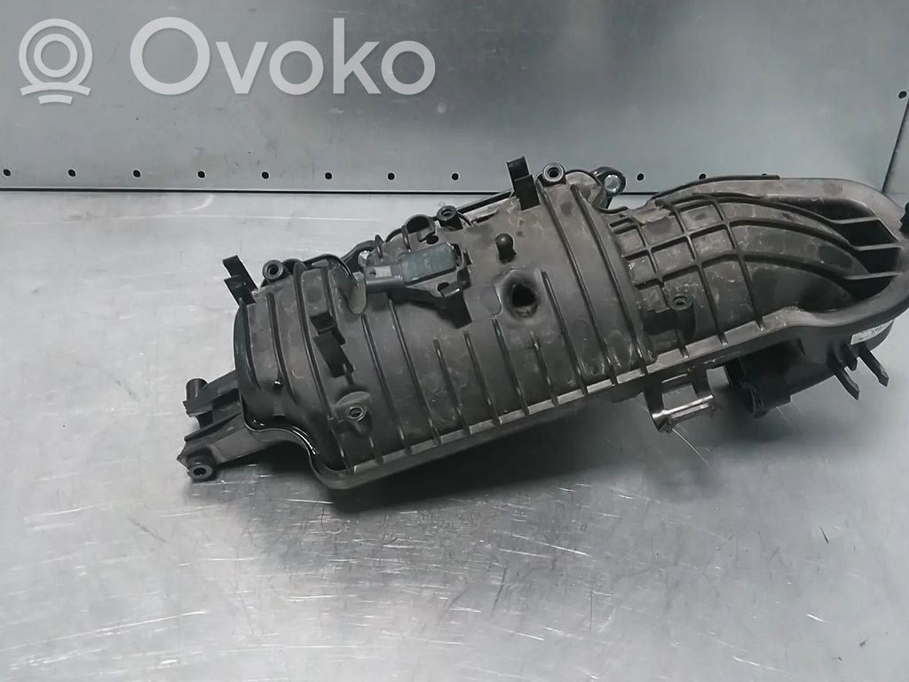 Skoda Octavia Mk4 Kolektor ssący 