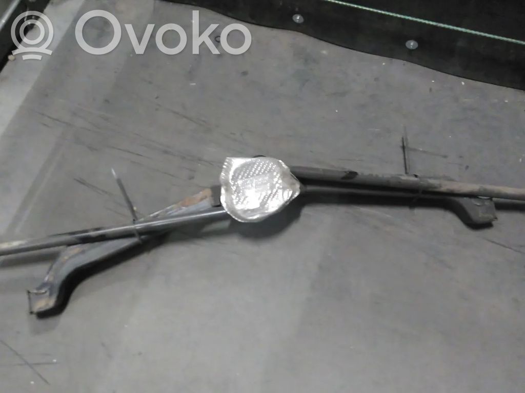 Opel Astra J Wahacz osi tylnej 