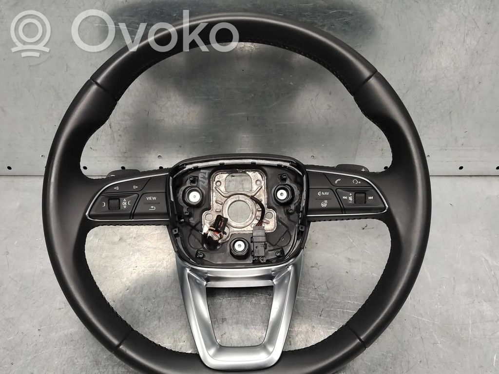 Audi Q7 4M Ohjauspyörä 