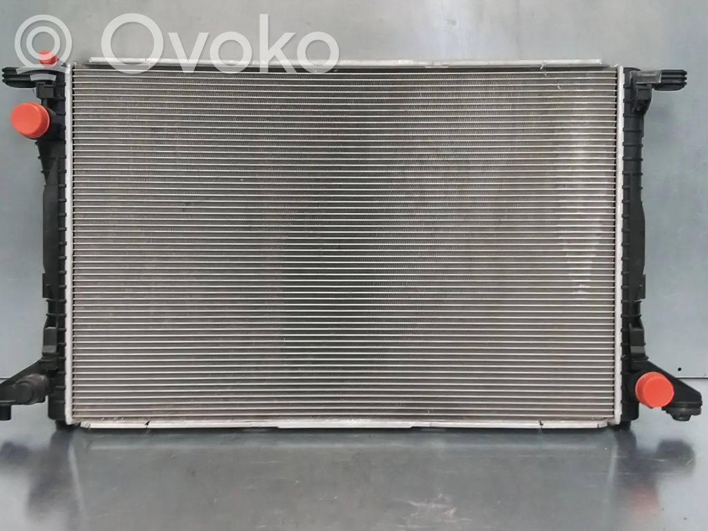Audi Q7 4M Chłodnica 