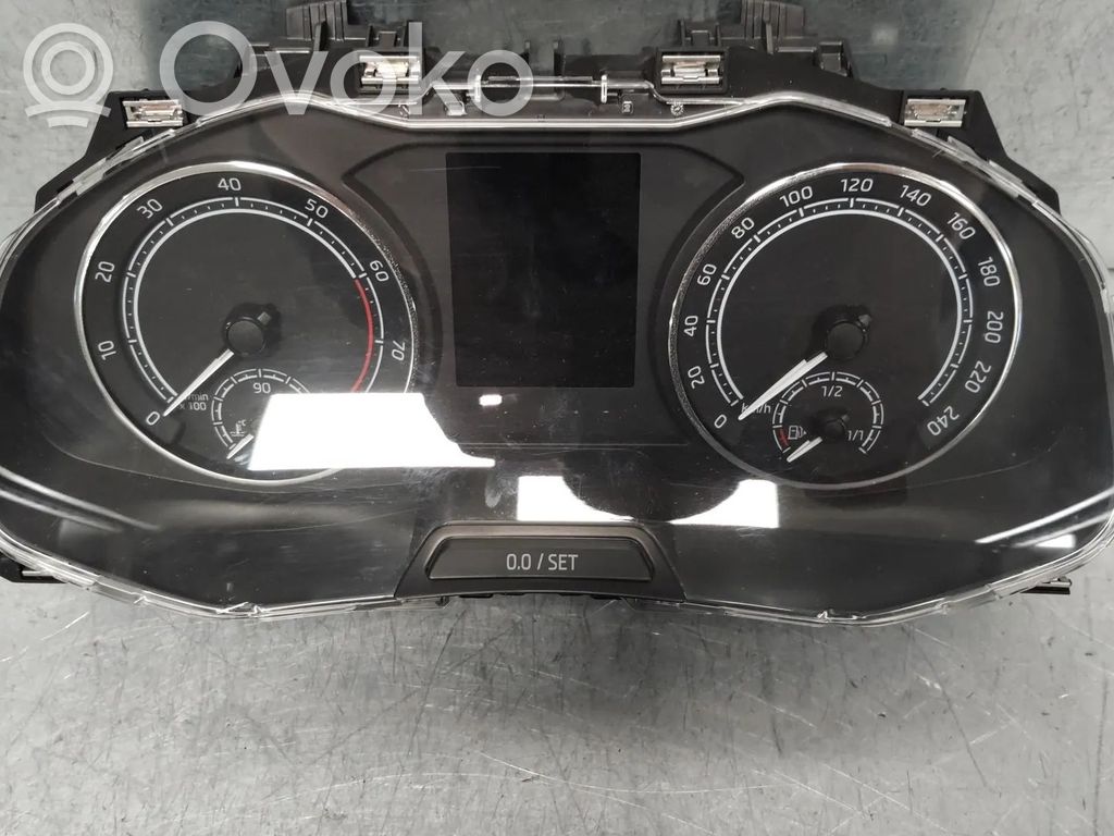 Skoda Scala Speedometer (instrument cluster) 