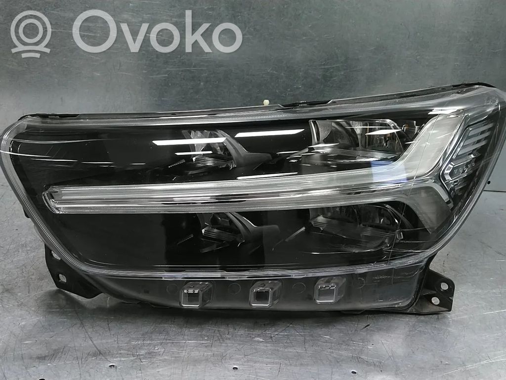 Volvo XC40 Scheinwerfer 