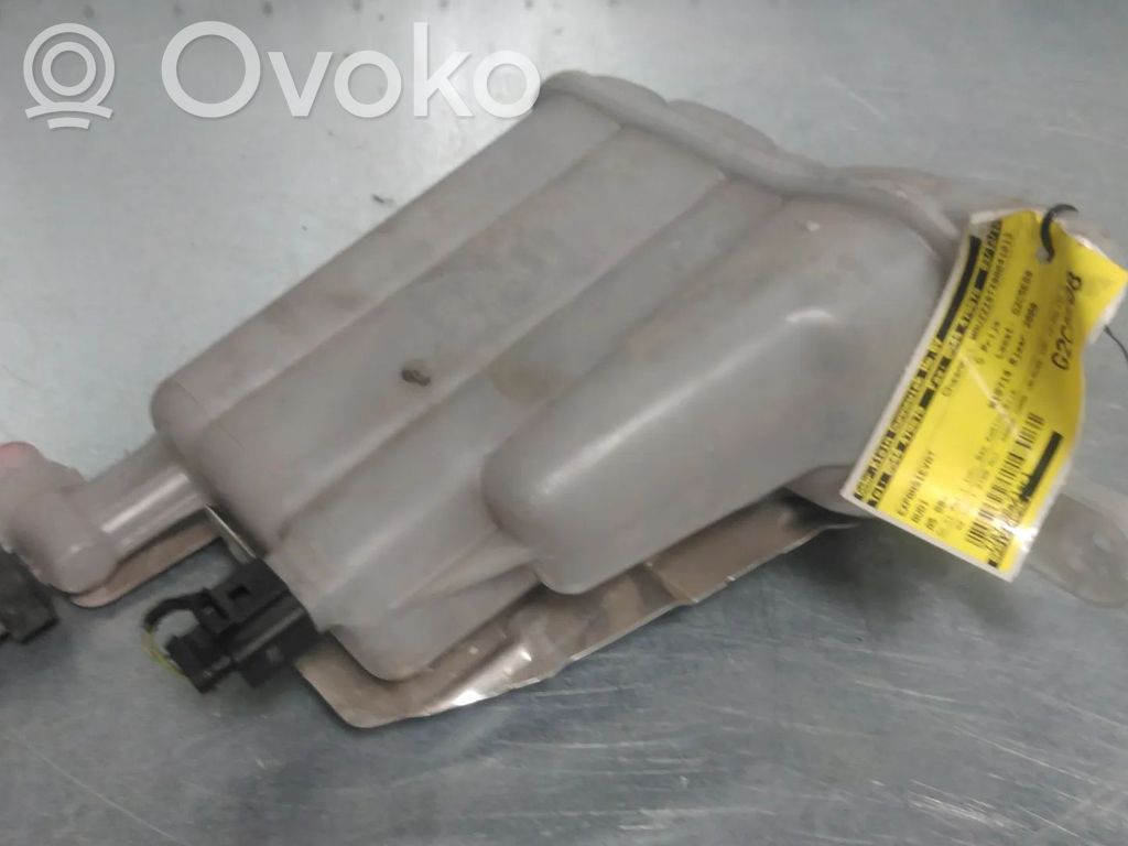 Audi A5 8T 8F Serbatoio di compensazione del liquido refrigerante/vaschetta