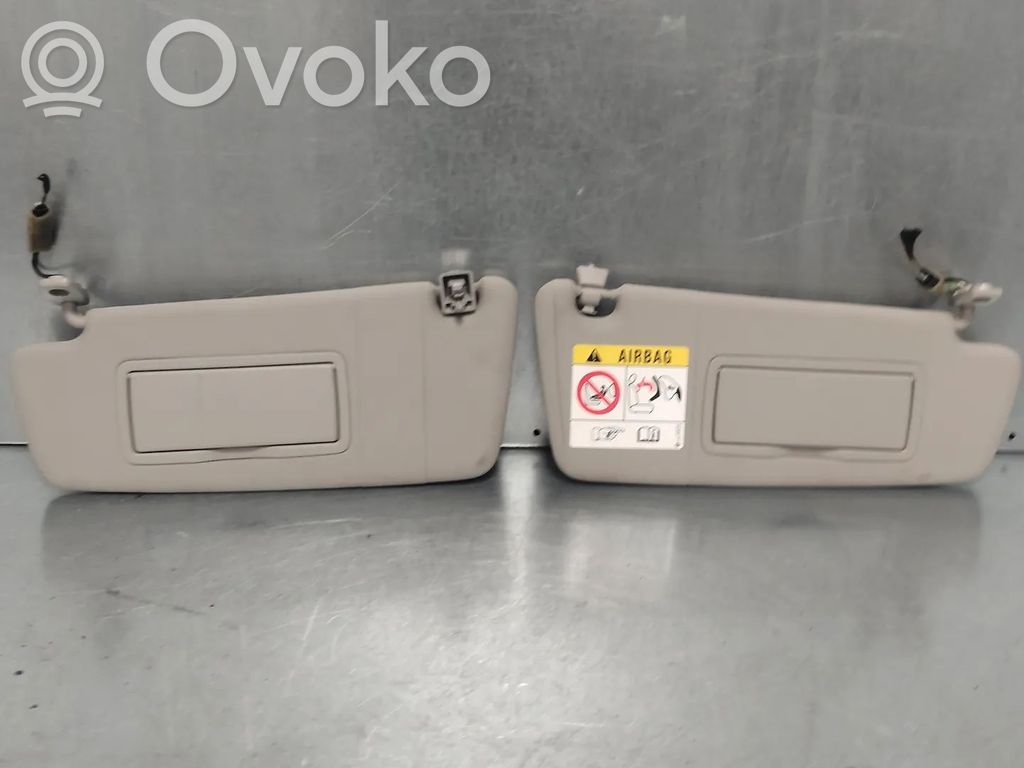 Sun visor