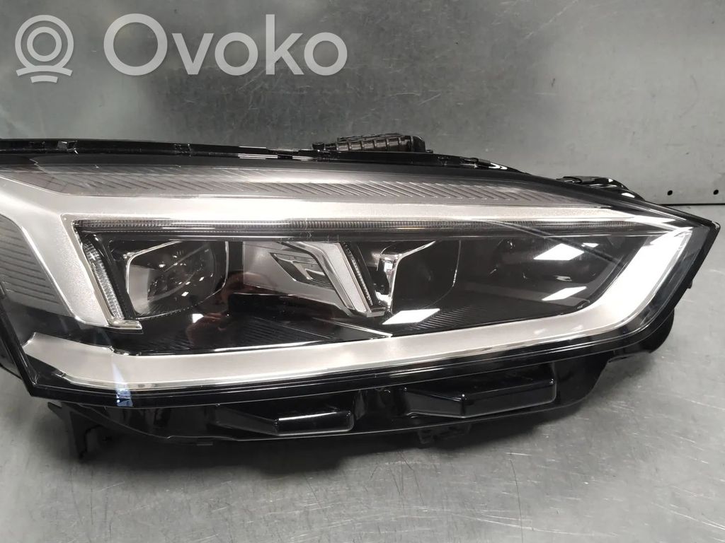 Audi A5 Headlight/headlamp 