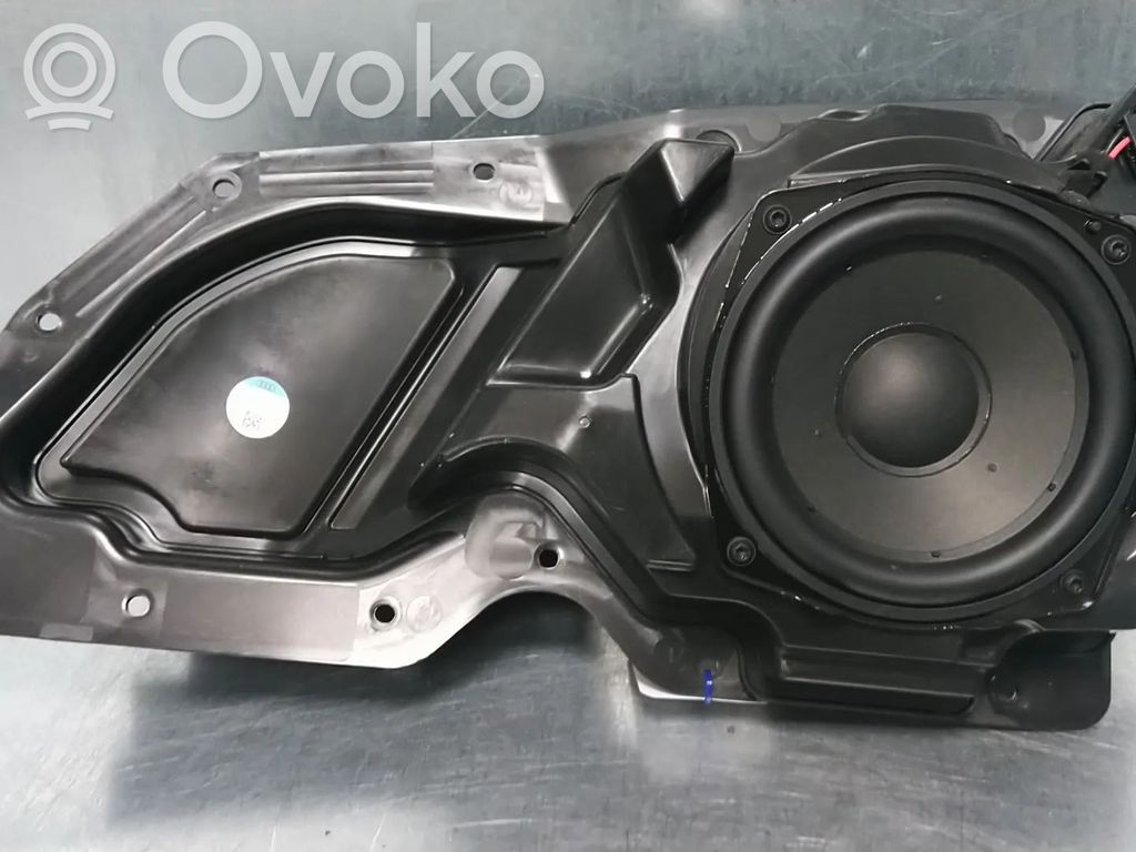 Audi e-tron Front door speaker 