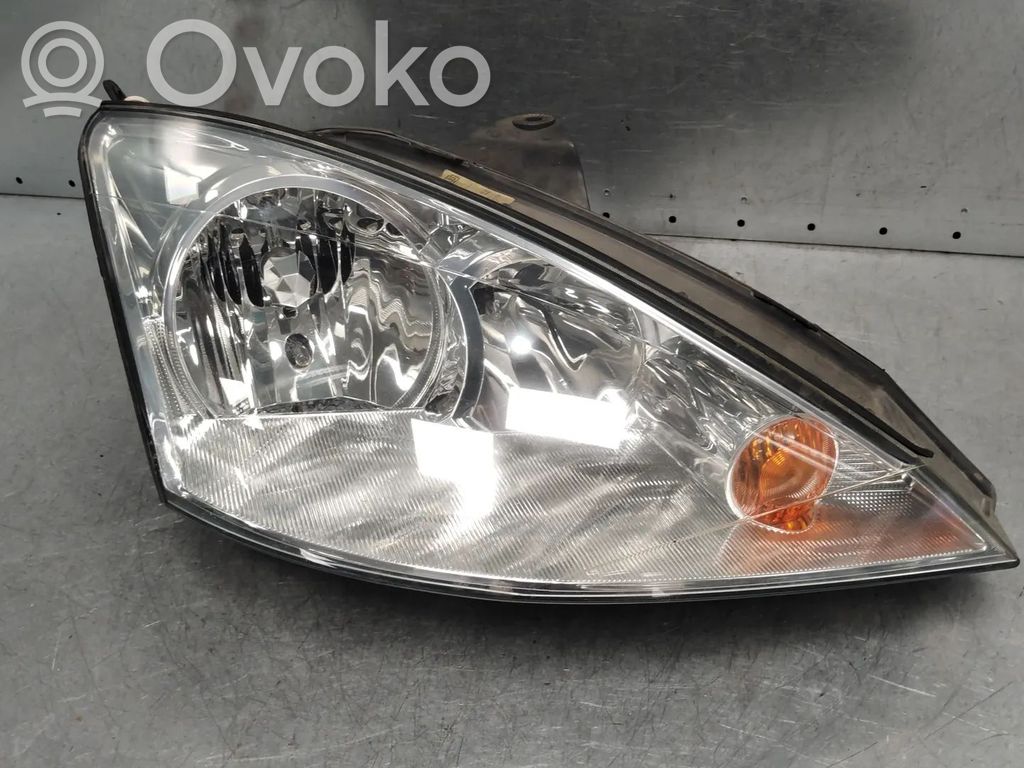 Ford Focus Headlight/headlamp 