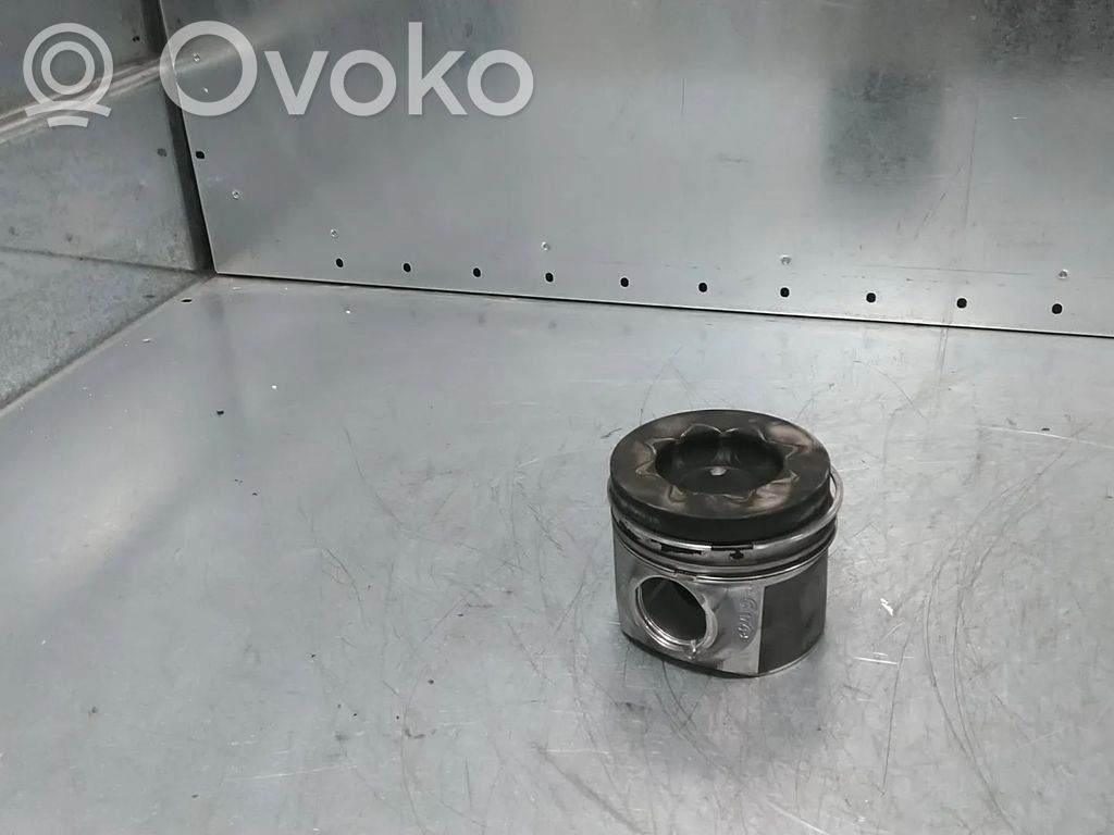 Audi A4 S4 B8 8K Pistone 