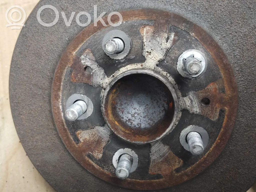Cubo de rueda trasera