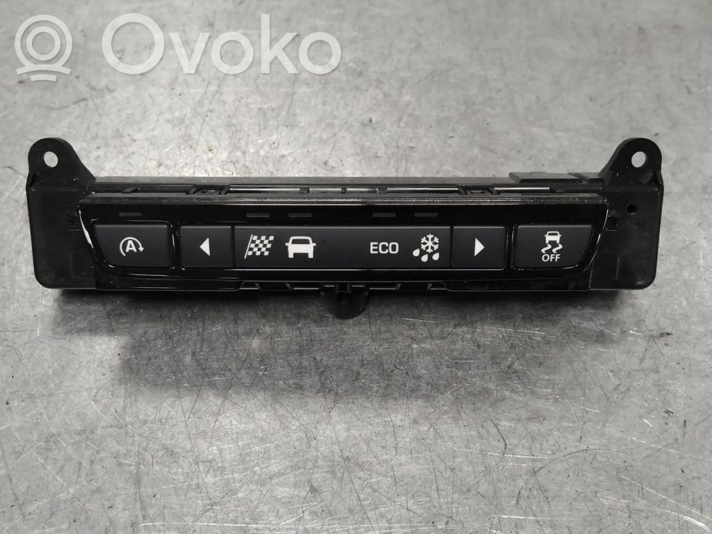 Jaguar XE Alte piese de interior 