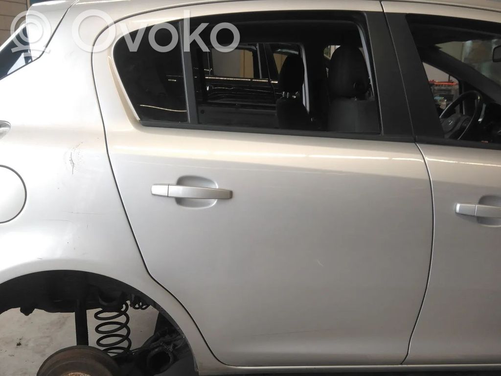 Opel Corsa D Galinės durys 