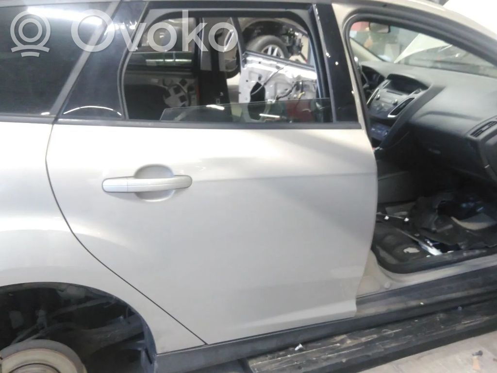 Ford Focus Galinės durys 
