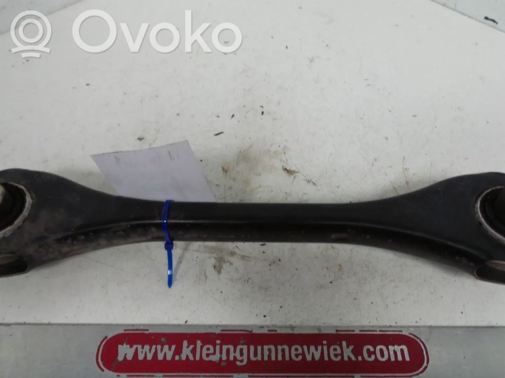 Volkswagen Golf VII Braț cu fuzetă spate 
