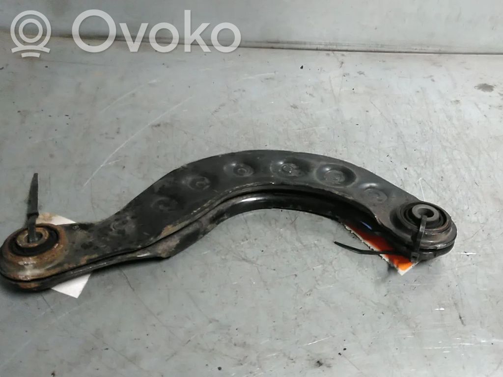 Ford C-MAX I Rear wheel hub spindle/knuckle 