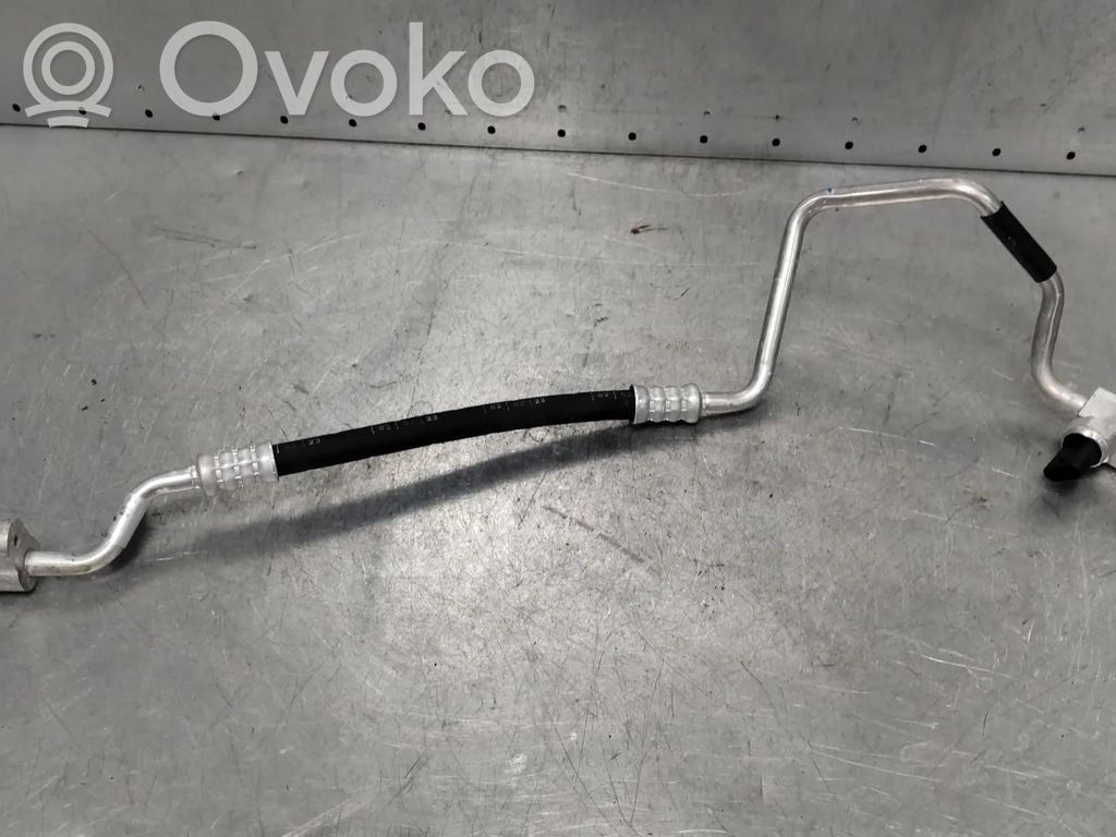 Audi e-tron Ilmastointilaitteen putki (A/C) 