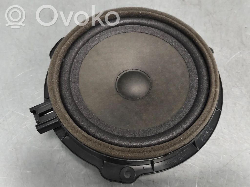 Ford Fiesta Etuoven kaiutin 