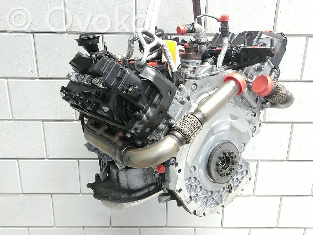 Variklis   0445010825,059100036P,059100038L,059100039E,059100040J,059100040Q,059100041S,059100042S,CZZ,CZZA,CZZB,DHX,DHXA,DHXC,T7V