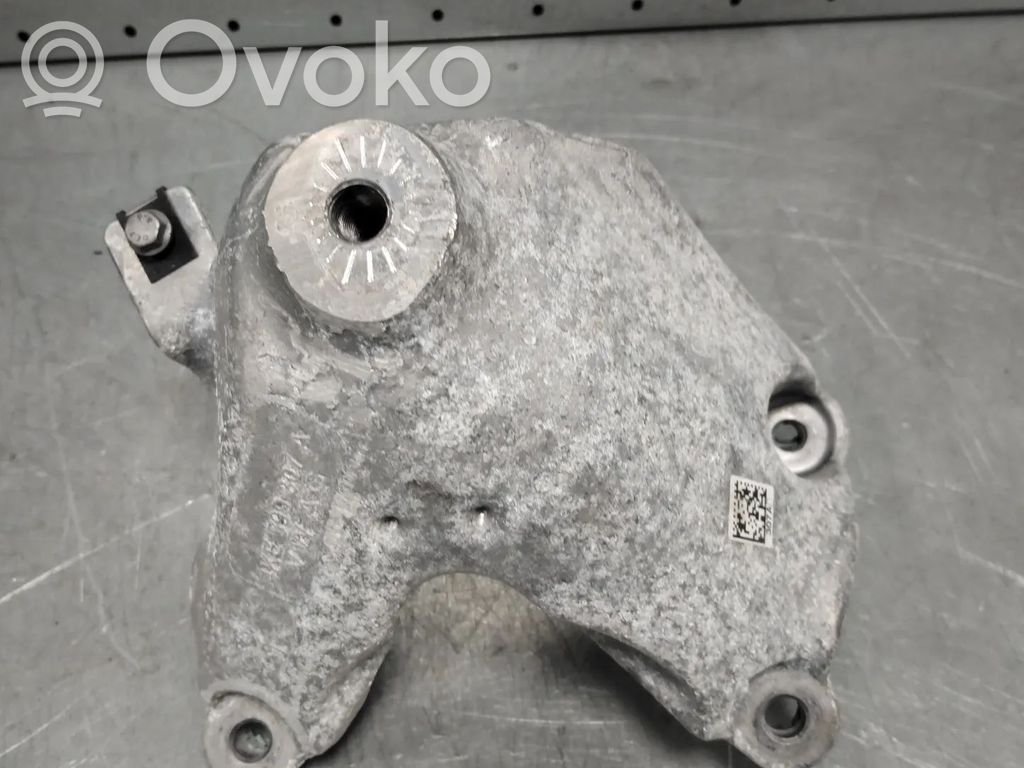 Soporte de montaje del motor   4KE599307A